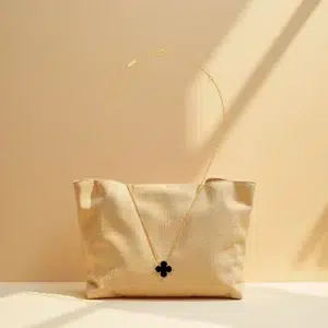 Alhambra Pendant Motif Yellow Gold